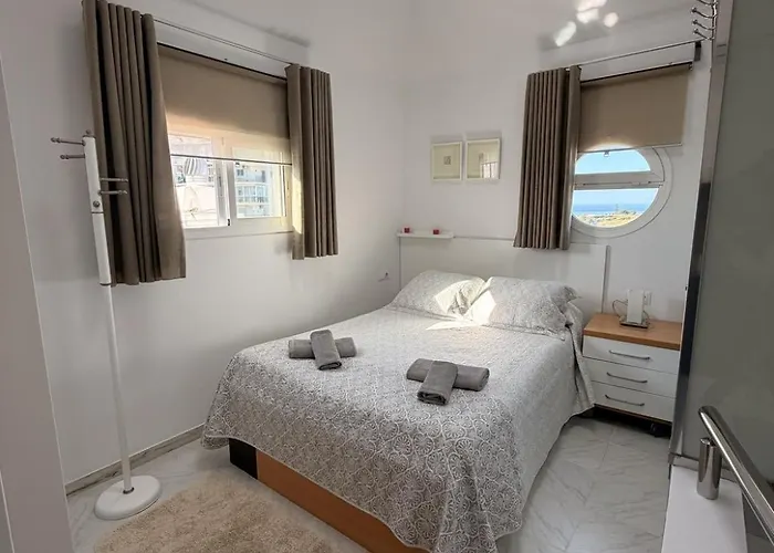 Apartamentos Condal - Duplex O Planta Baja Con Jacuzzi & Bbq Nerja